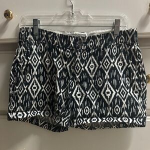 Black and White Patterned Women Shorts size 2